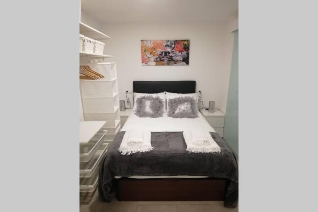 M1 Cool Loft 1 Min Walk To Metro 15 Min Center By Metro Apartment Esplugues de Llobregat Exterior photo